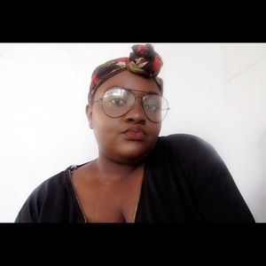 Meet your Posher, Davialyn